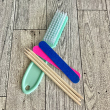 Load image into Gallery viewer, Nail kit - random color